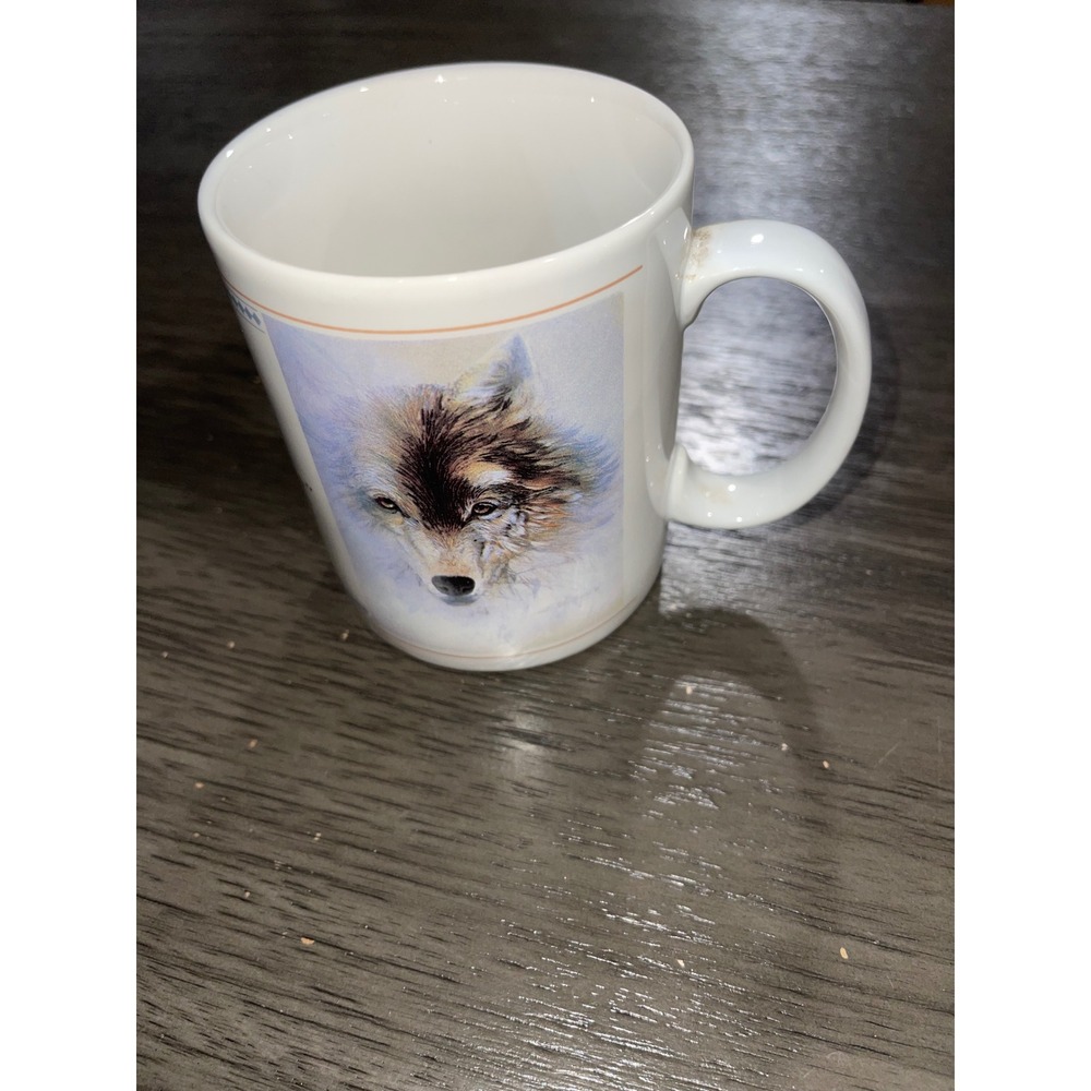 Leanin Tree White‎ Mug Red Wolf White Light Kathryn Weisberg 1991